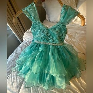 Beautiful teal formal dress - size 1 (12M)